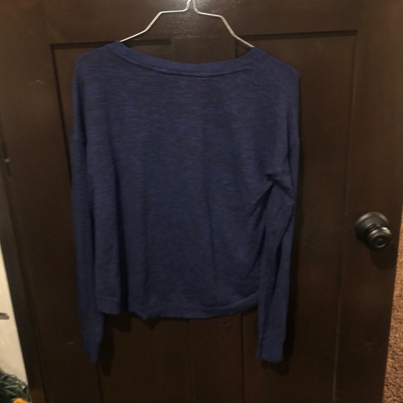 Blue prince and fox sweater - Picture 2 of 2